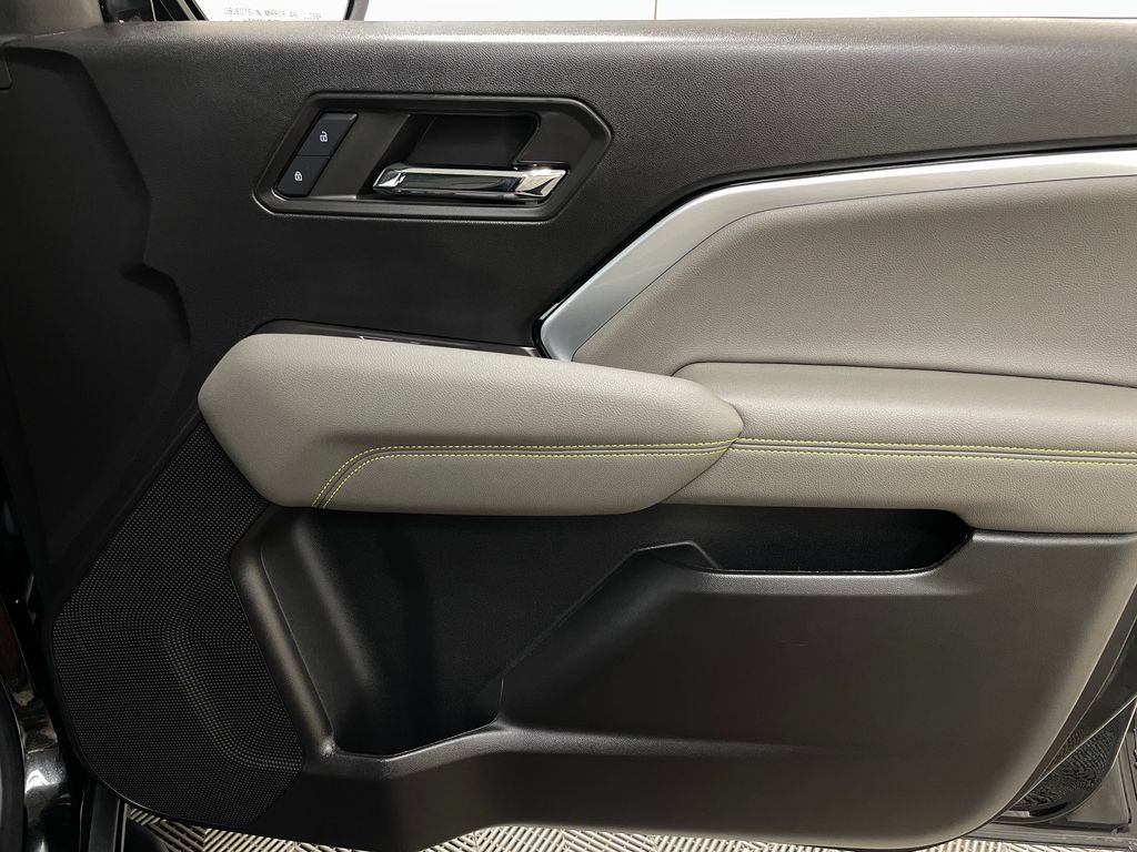 Used 2024 Chevrolet Colorado ZR2 w/ ZR2 Convenience Package III AWD/4WD image 43