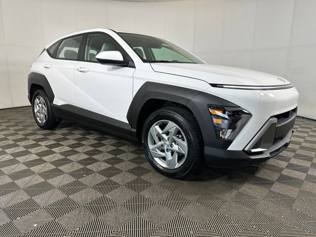 Used 2026 Hyundai Kona SE FWD image 2