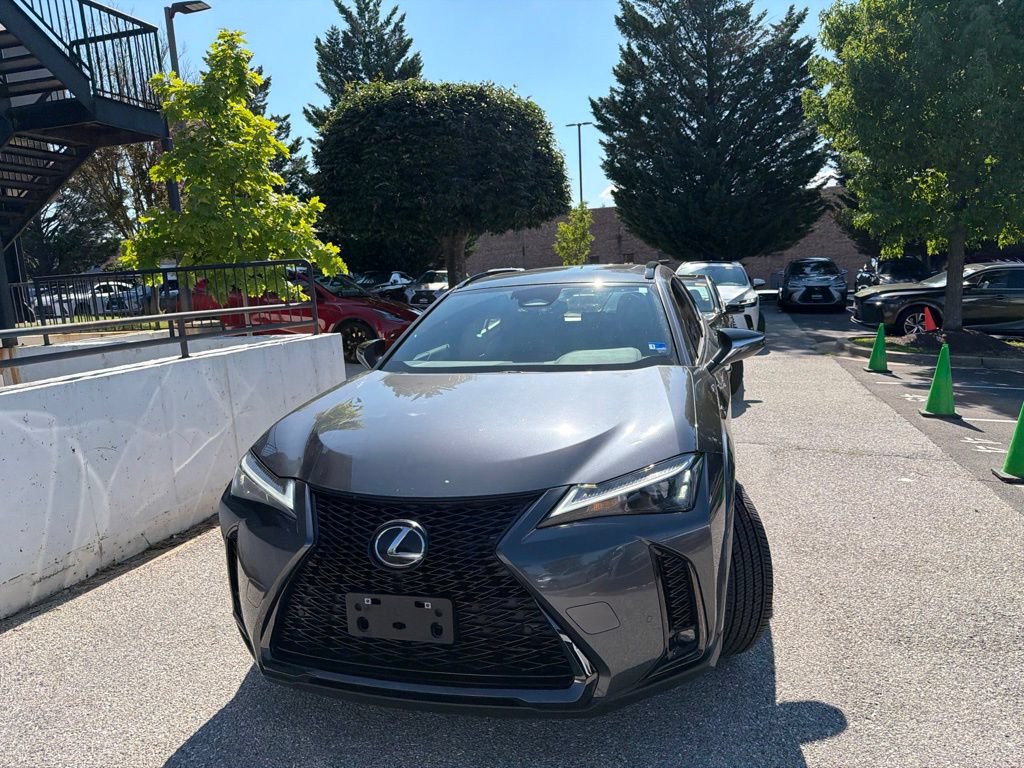 Used 2025 Lexus UX 300h AWD w/ Accessory Package (Z1) image 2
