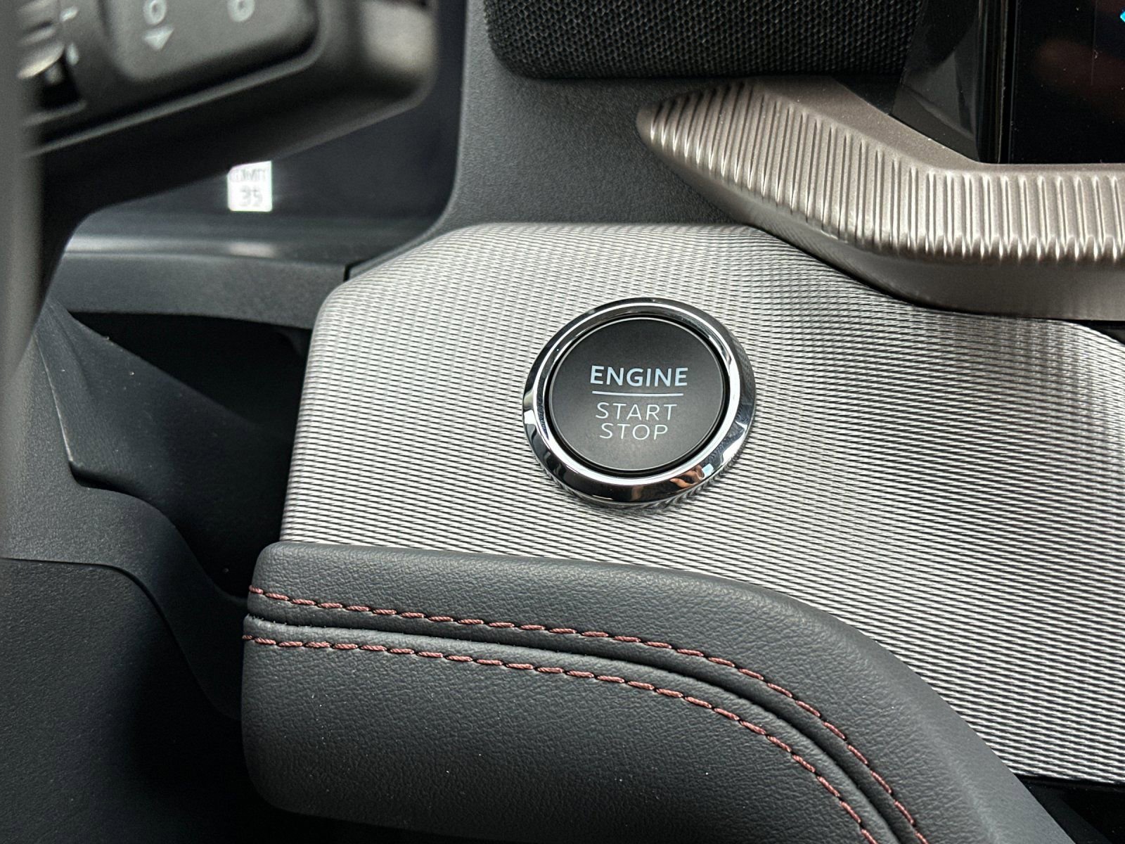 New 2025 Ford Explorer Active w/ Active Comfort Package image 26