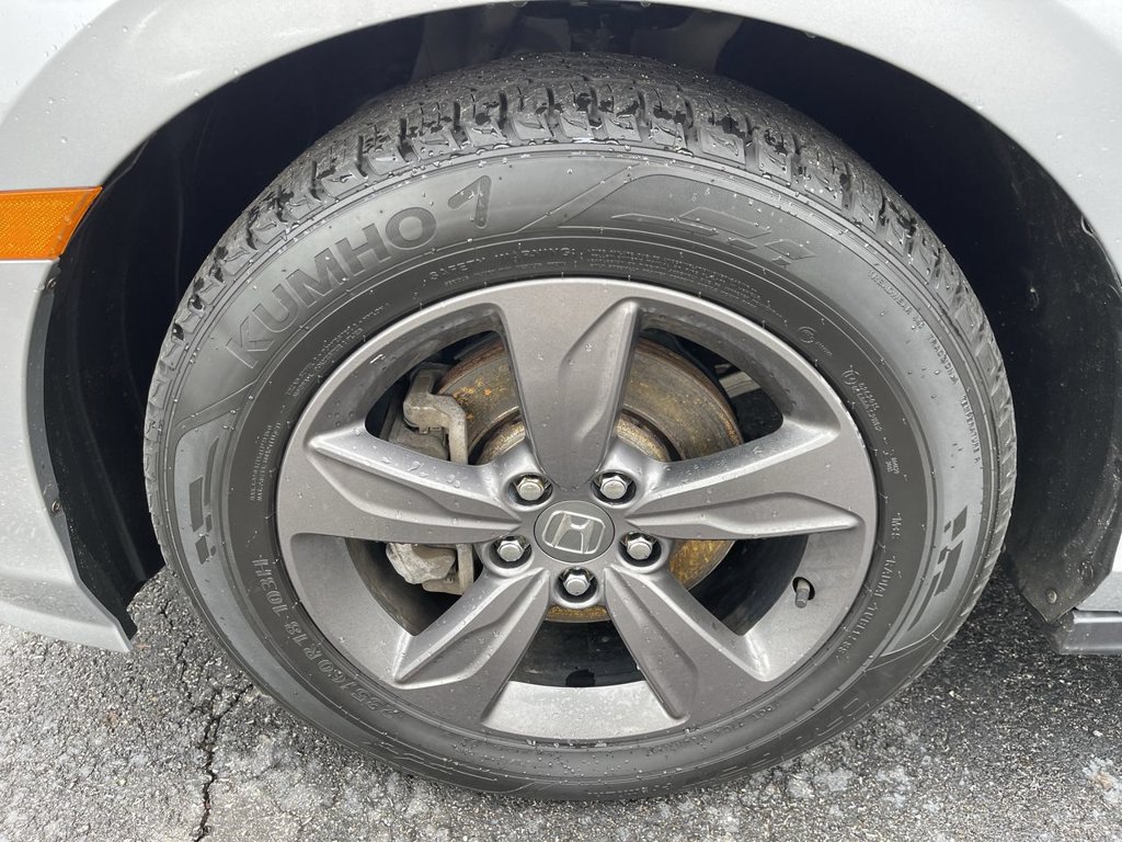 Used 2023 Honda Odyssey EX image 2
