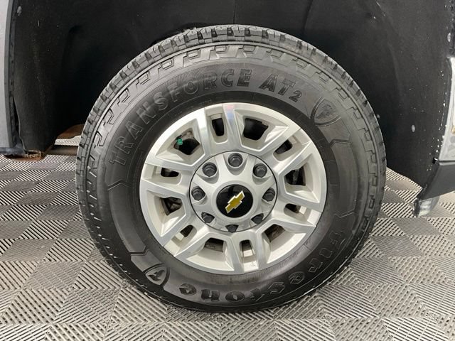 Used 2024 Chevrolet Silverado 2500 LT AWD/4WD image 21