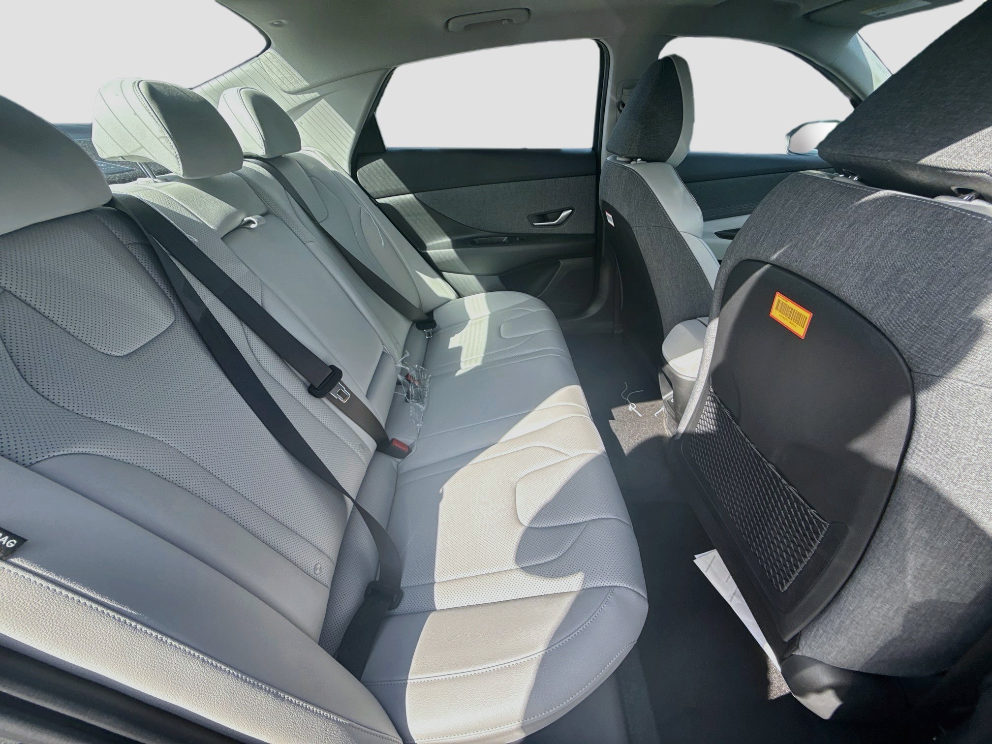 New 2026 Hyundai Elantra Limited FWD image 19