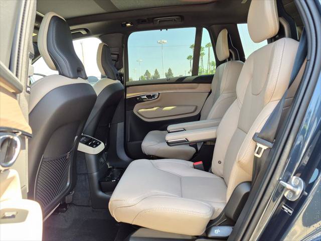 New 2026 Volvo XC90 T8 Ultra w/ Protection Package AWD/4WD image 12
