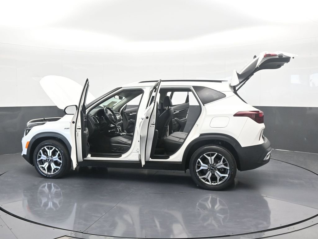 Used 2021 Kia Seltos EX image 72