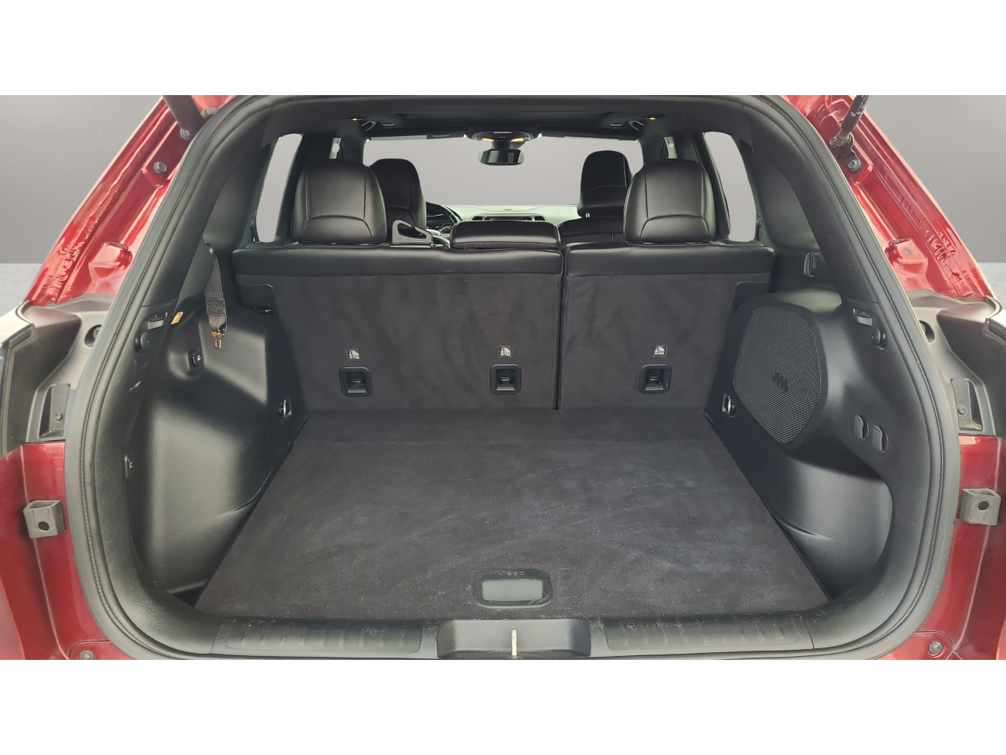 Used 2021 Jeep Cherokee High Altitude AWD/4WD image 27