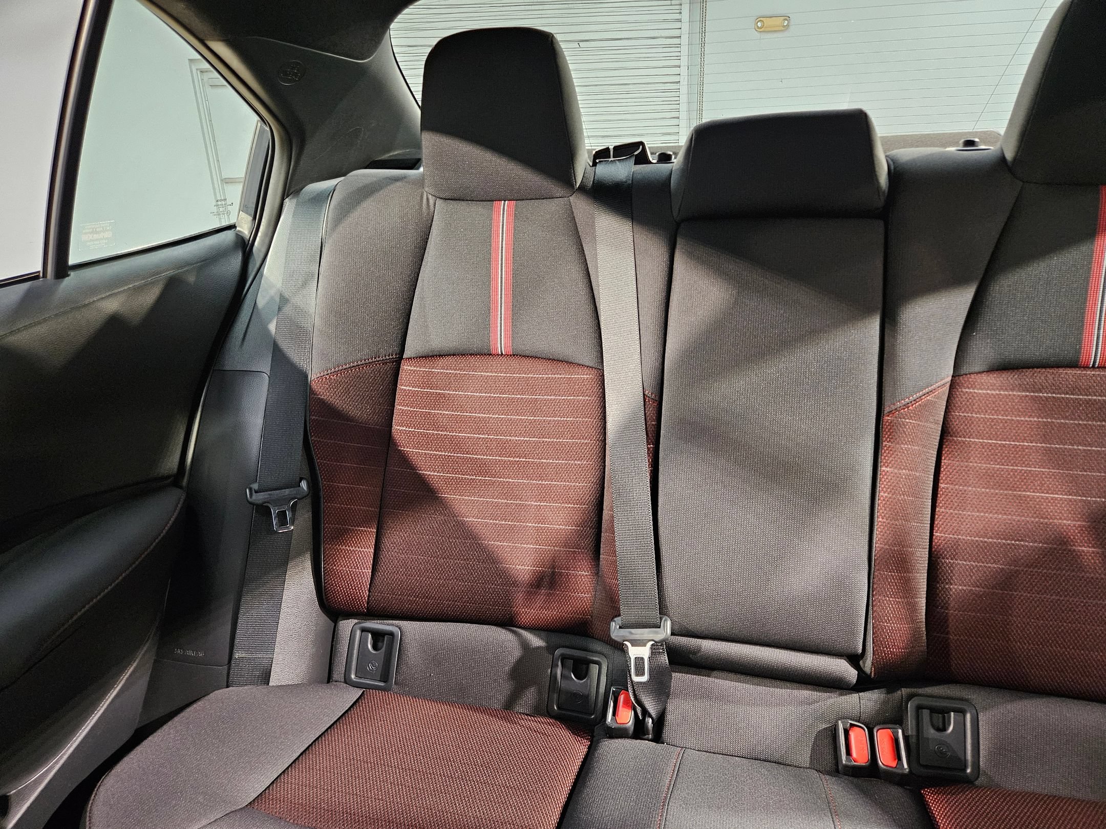Used 2025 Toyota Corolla SE FWD image 12