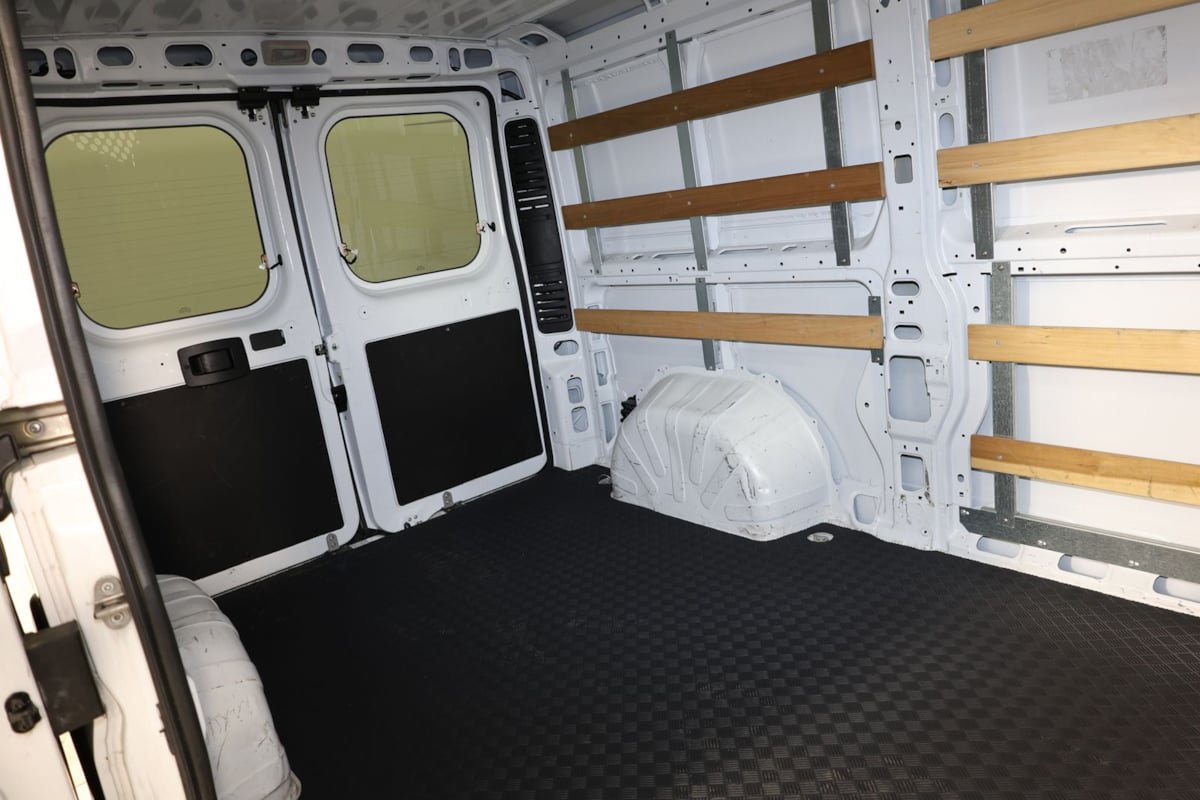 Used 2025 RAM ProMaster 2500 w/ U-Haul Equipment Group FWD image 26