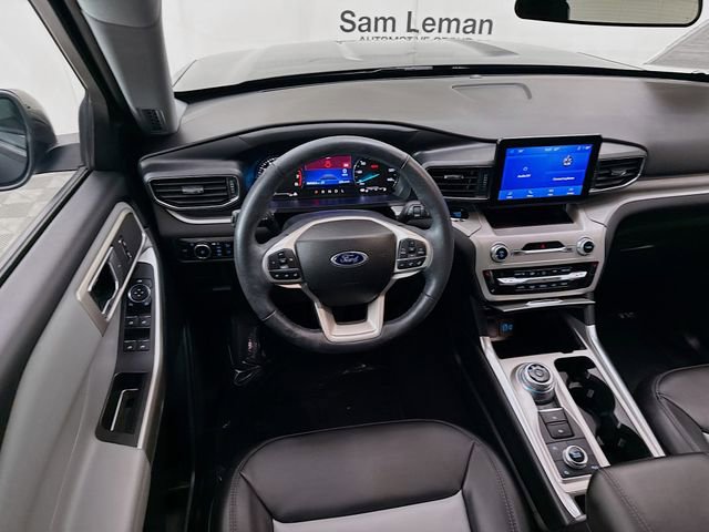Used 2023 Ford Explorer XLT w/ Equipment Group 202A image 22