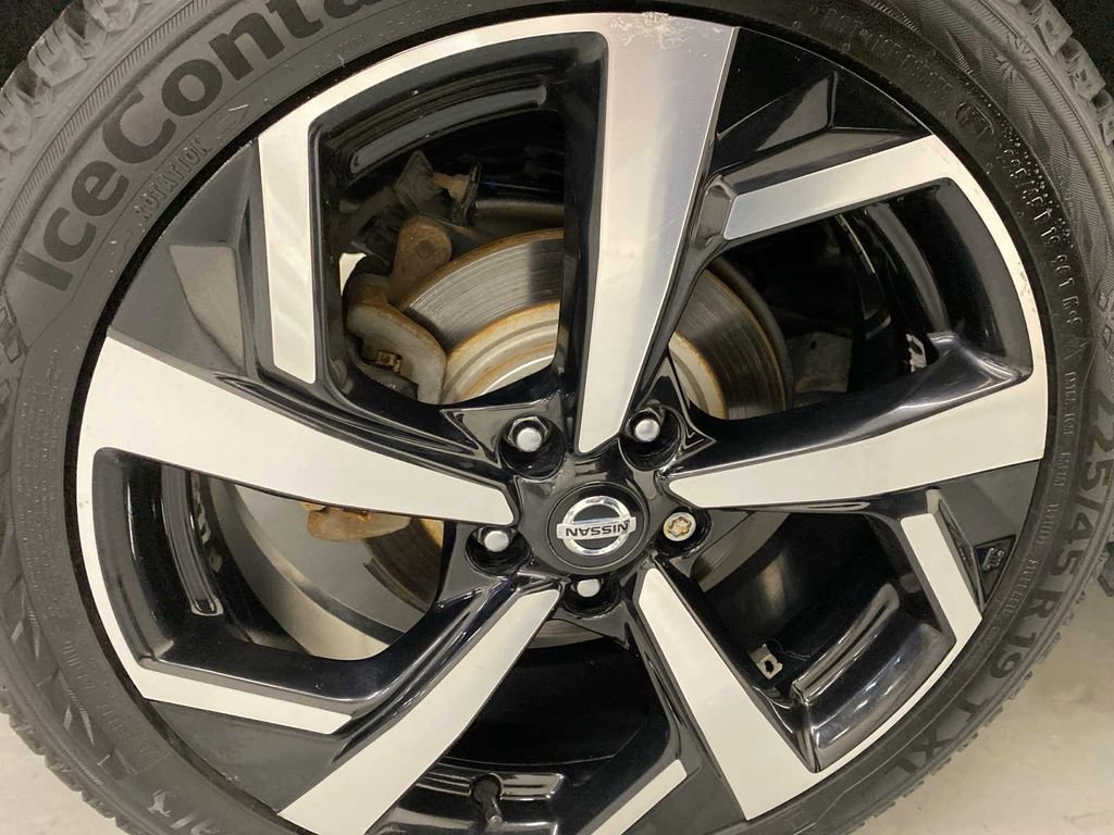 Used 2020 Nissan Rogue Sport SL image 26