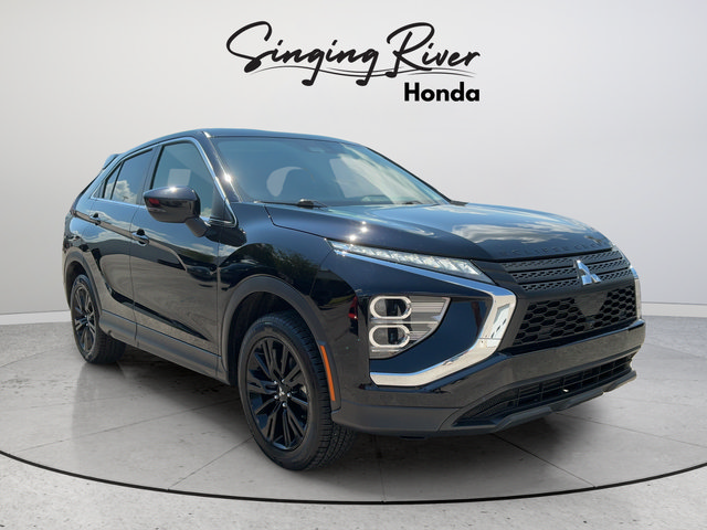 Used 2023 Mitsubishi Eclipse Cross LE AWD/4WD image 1