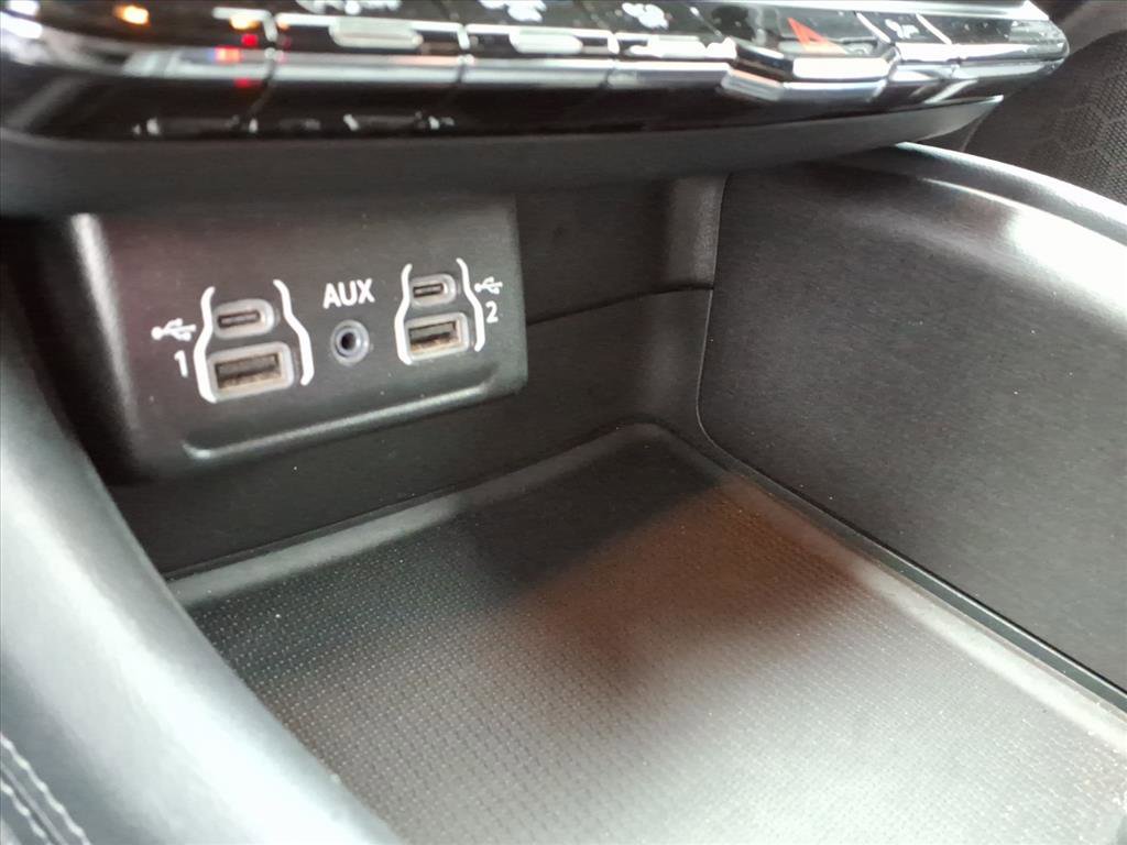 Used 2023 Dodge Durango SXT image 26