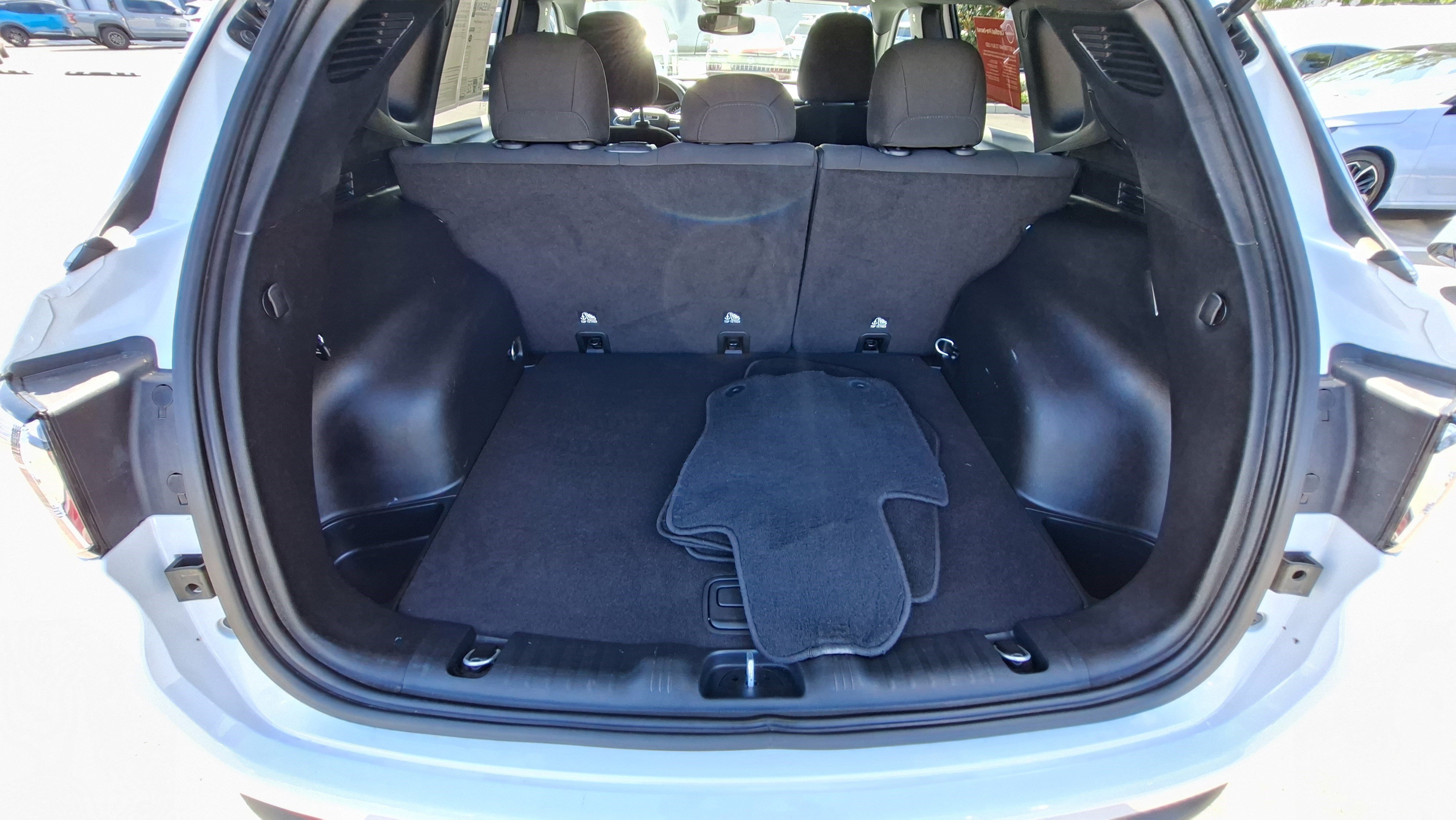 Used 2023 Jeep Compass Sport AWD/4WD image 21