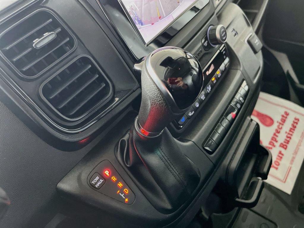 Used 2023 RAM ProMaster 2500 w/ Convenience Group FWD image 17