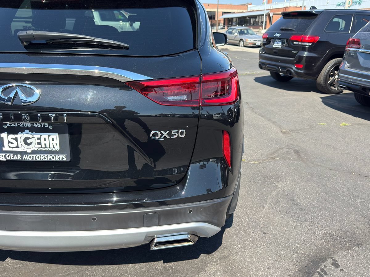 Used 2019 INFINITI QX50 Essential w/ Sensory Package AWD/4WD image 7