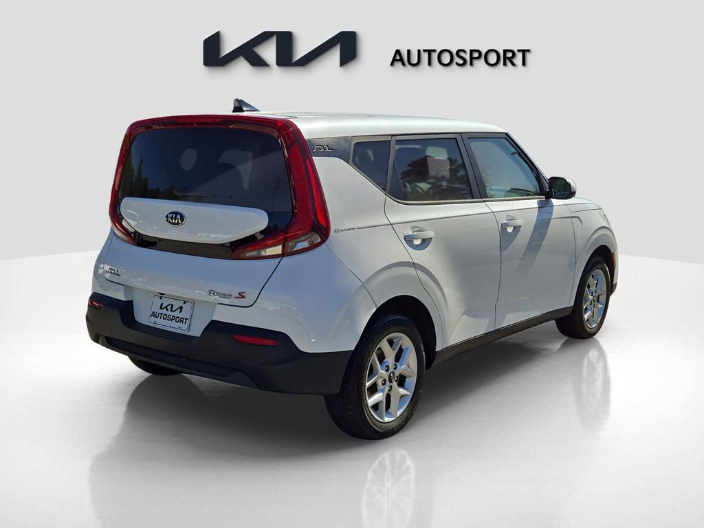 Certified 2020 Kia Soul S image 8