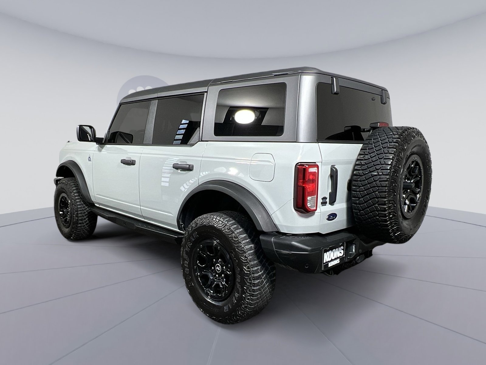 Used 2022 Ford Bronco Black Diamond image 8