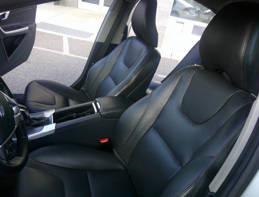 Used 2016 Volvo S60 T5 Premier w/ Convenience Package image 9