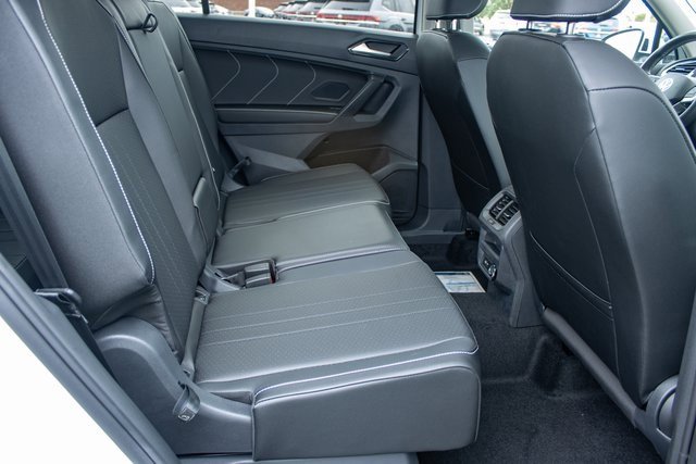 Used 2023 Volkswagen Tiguan SE image 21