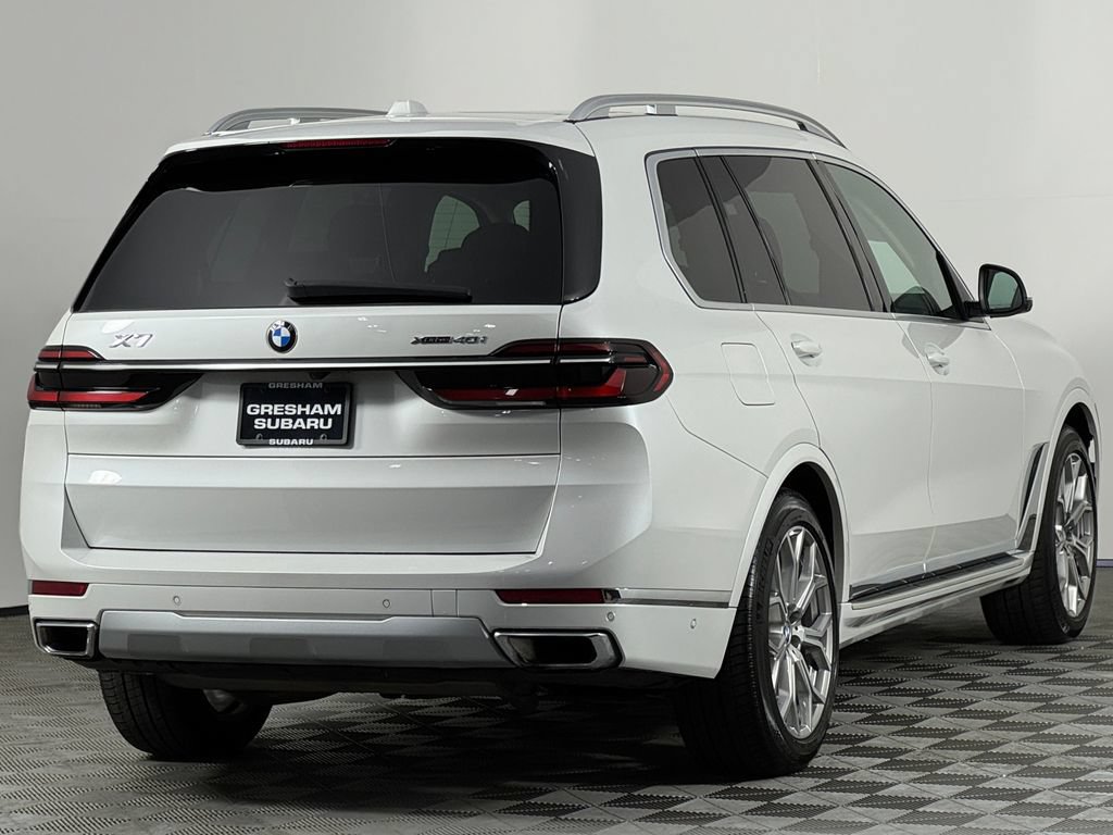 Used 2023 BMW X7 xDrive40i w/ Premium Package AWD/4WD image 6