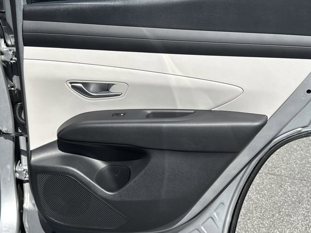 New 2026 Hyundai Tucson SEL FWD image 16