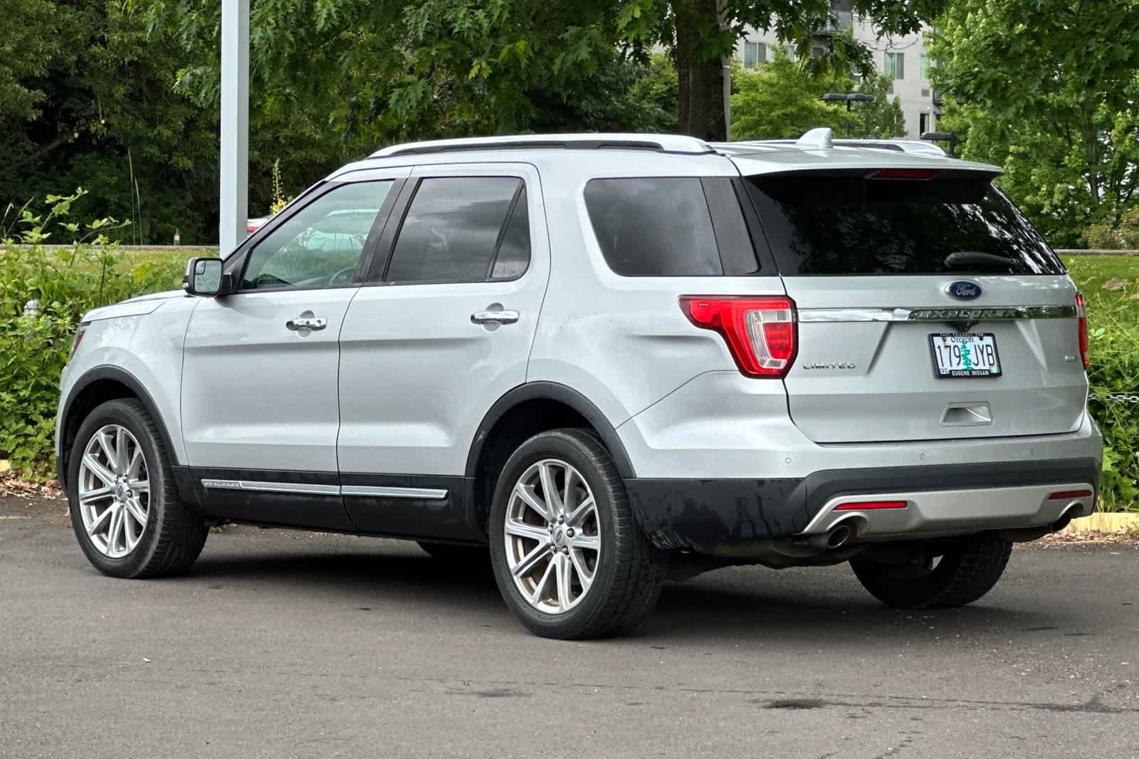 Used 2016 Ford Explorer Limited AWD/4WD image 6