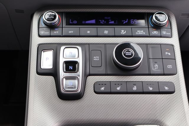 Used 2025 Hyundai Palisade SEL FWD image 19