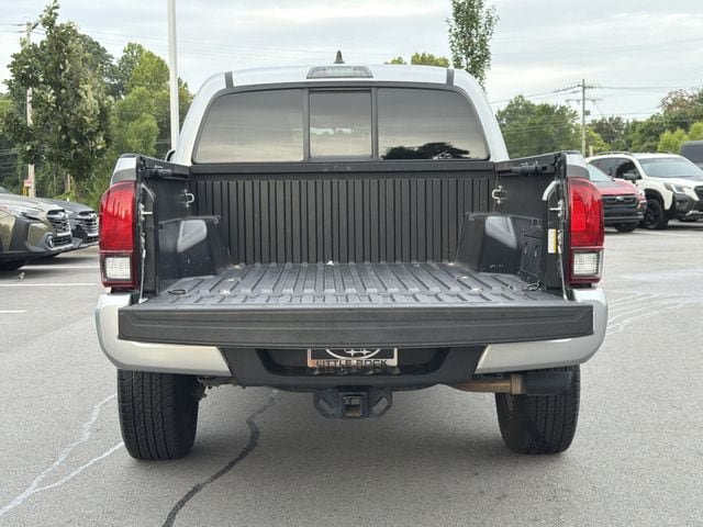 Used 2022 Toyota Tacoma SR AWD/4WD image 12