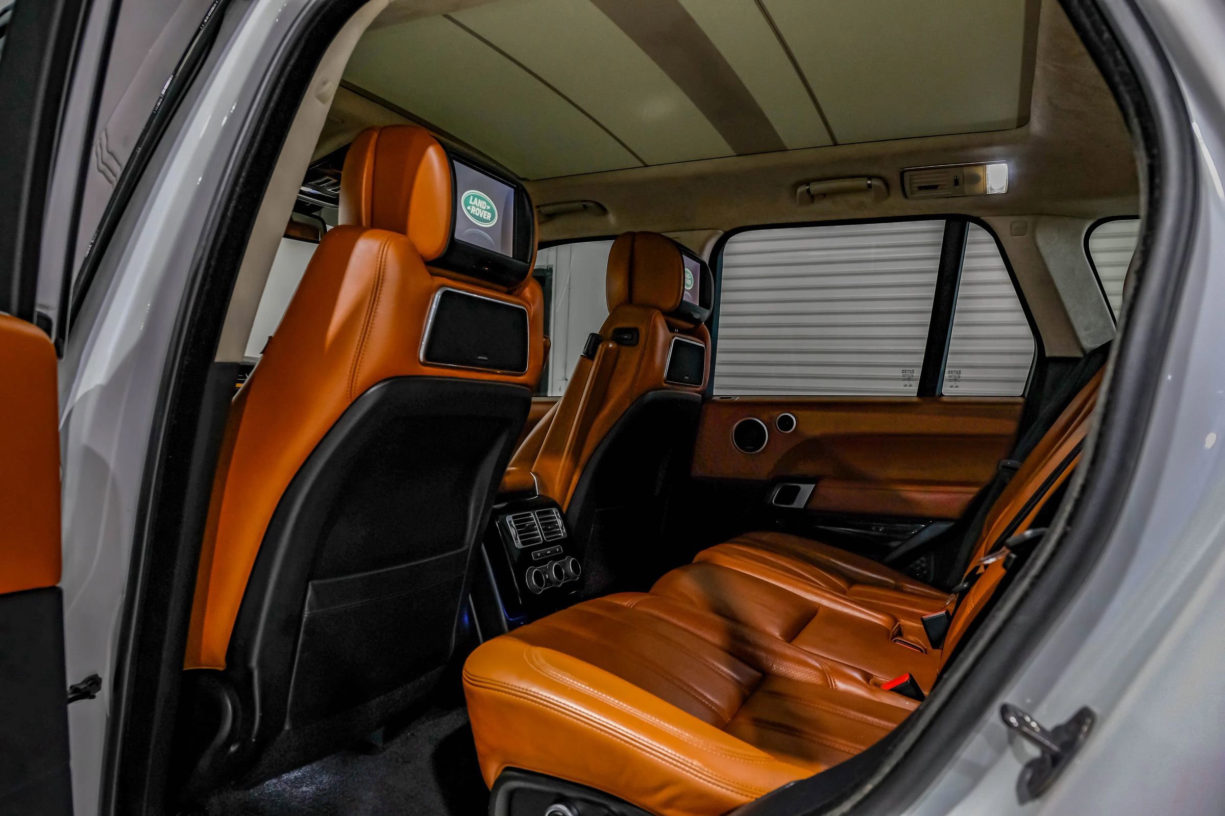 Used 2016 Land Rover Range Rover Autobiography image 51