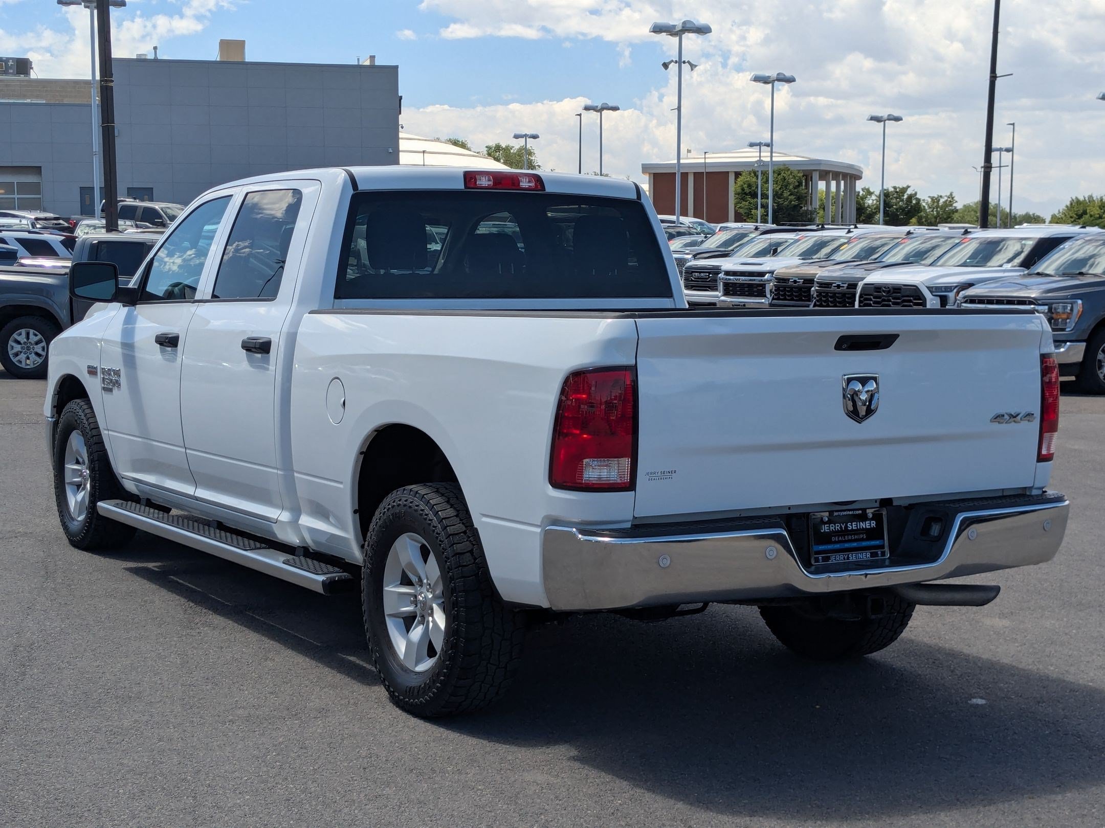 Used 2019 RAM 1500 Classic Tradesman AWD/4WD image 3