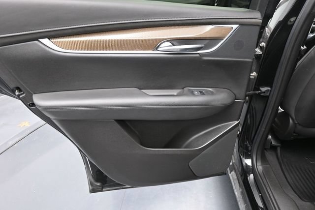 Used 2019 Cadillac XT5 Platinum AWD/4WD image 23