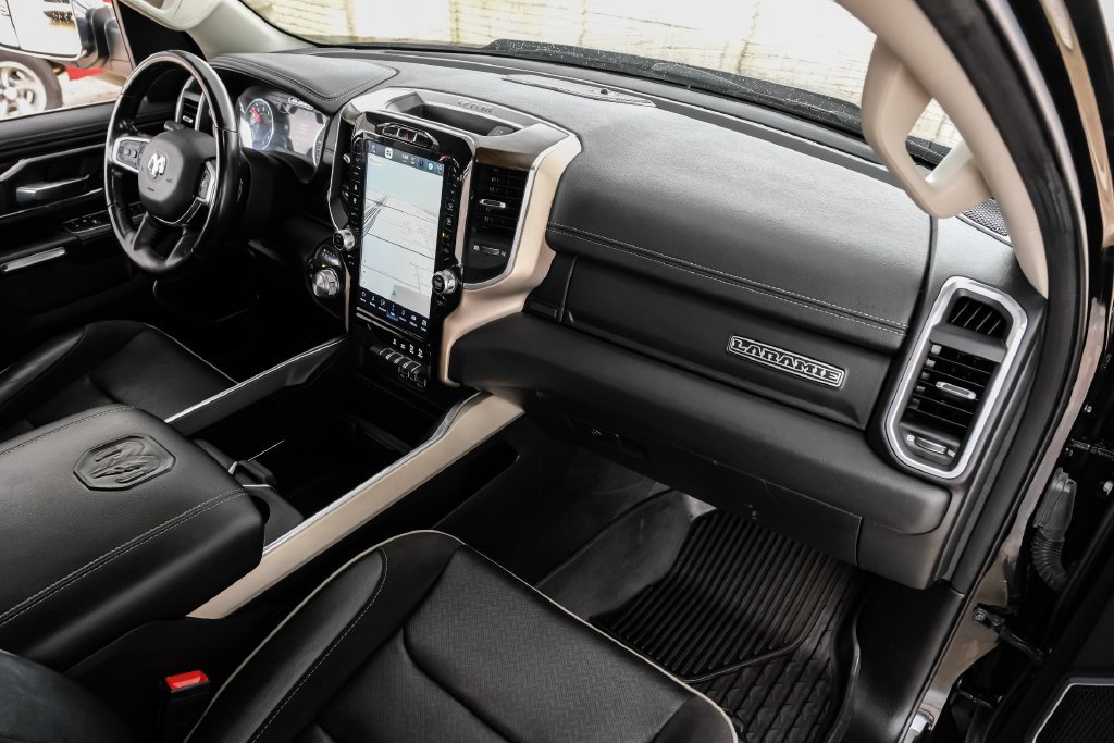 Used 2022 RAM 1500 Laramie AWD/4WD image 9