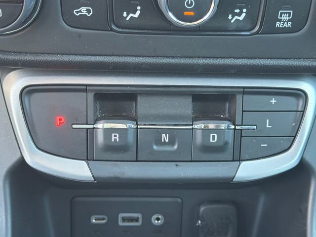 Used 2024 GMC Terrain SLE w/ Driver Convenience Package image 34