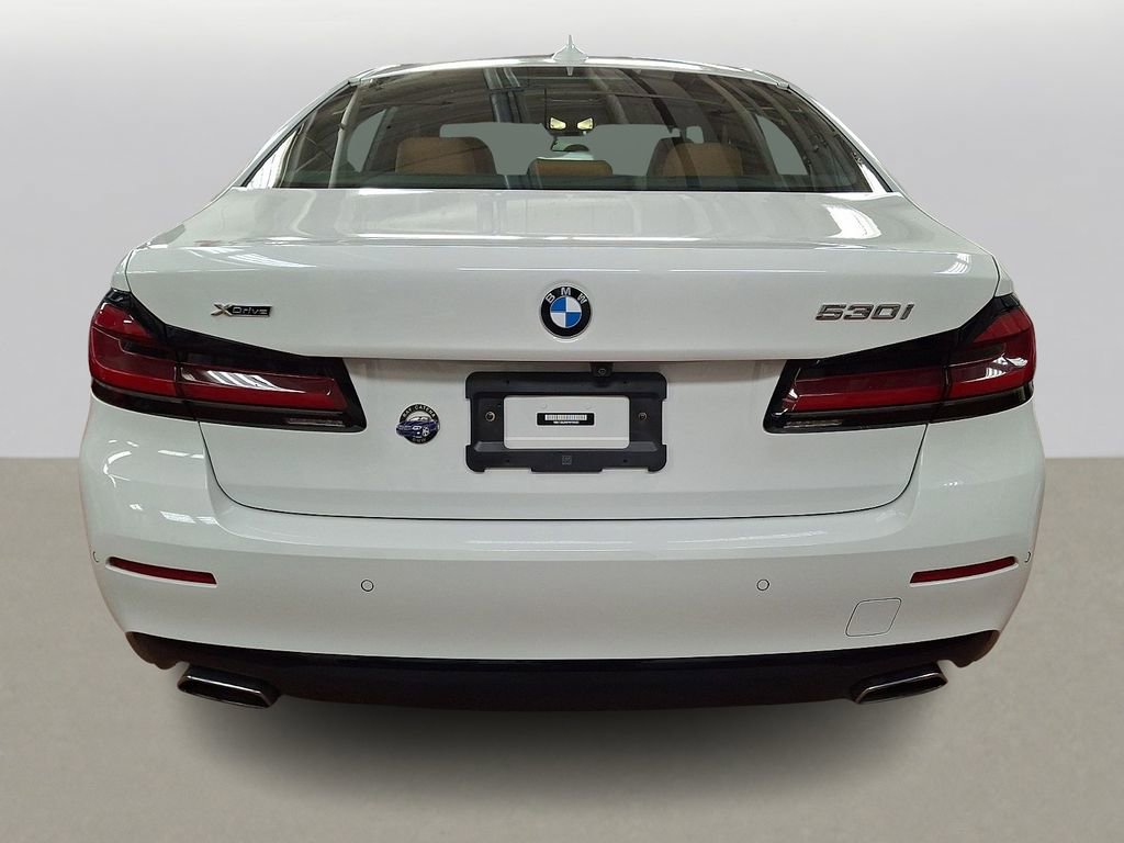 Certified 2023 BMW 530i xDrive w/ Premium Package image 4