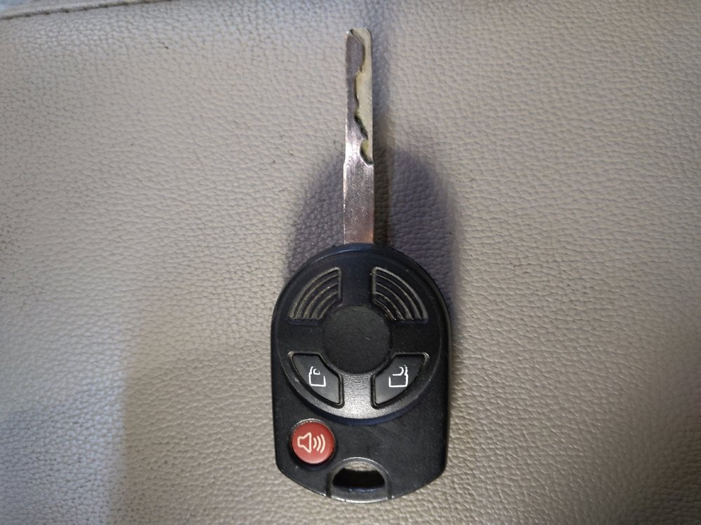 Used 2018 Ford Escape SE FWD image 32