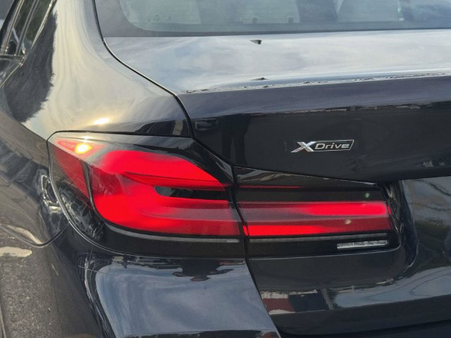 Used 2023 BMW 540i xDrive w/ M Sport Package AWD/4WD image 15