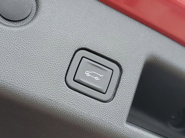 Used 2023 Chevrolet Equinox Premier image 32