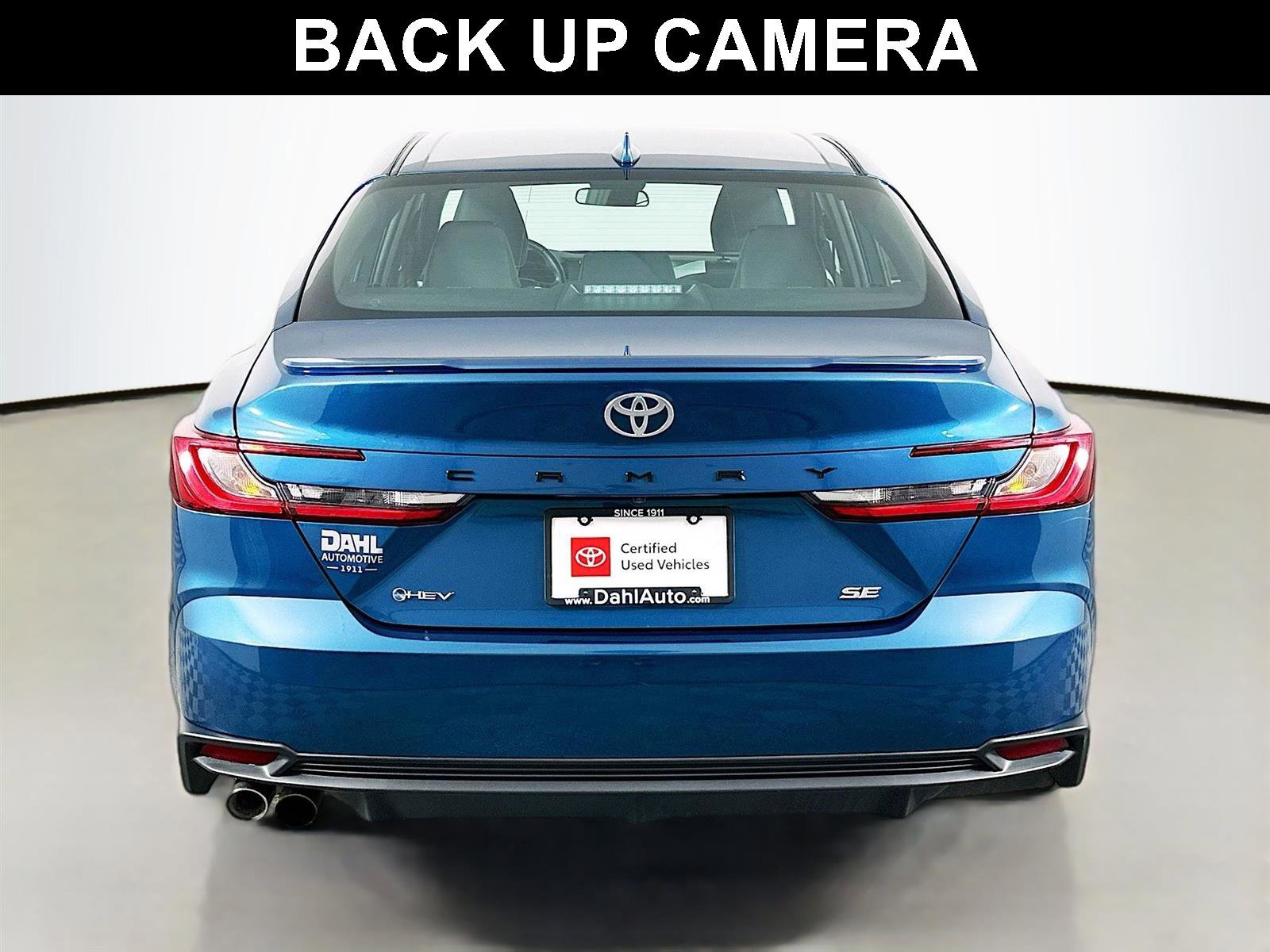 Used 2025 Toyota Camry SE image 6