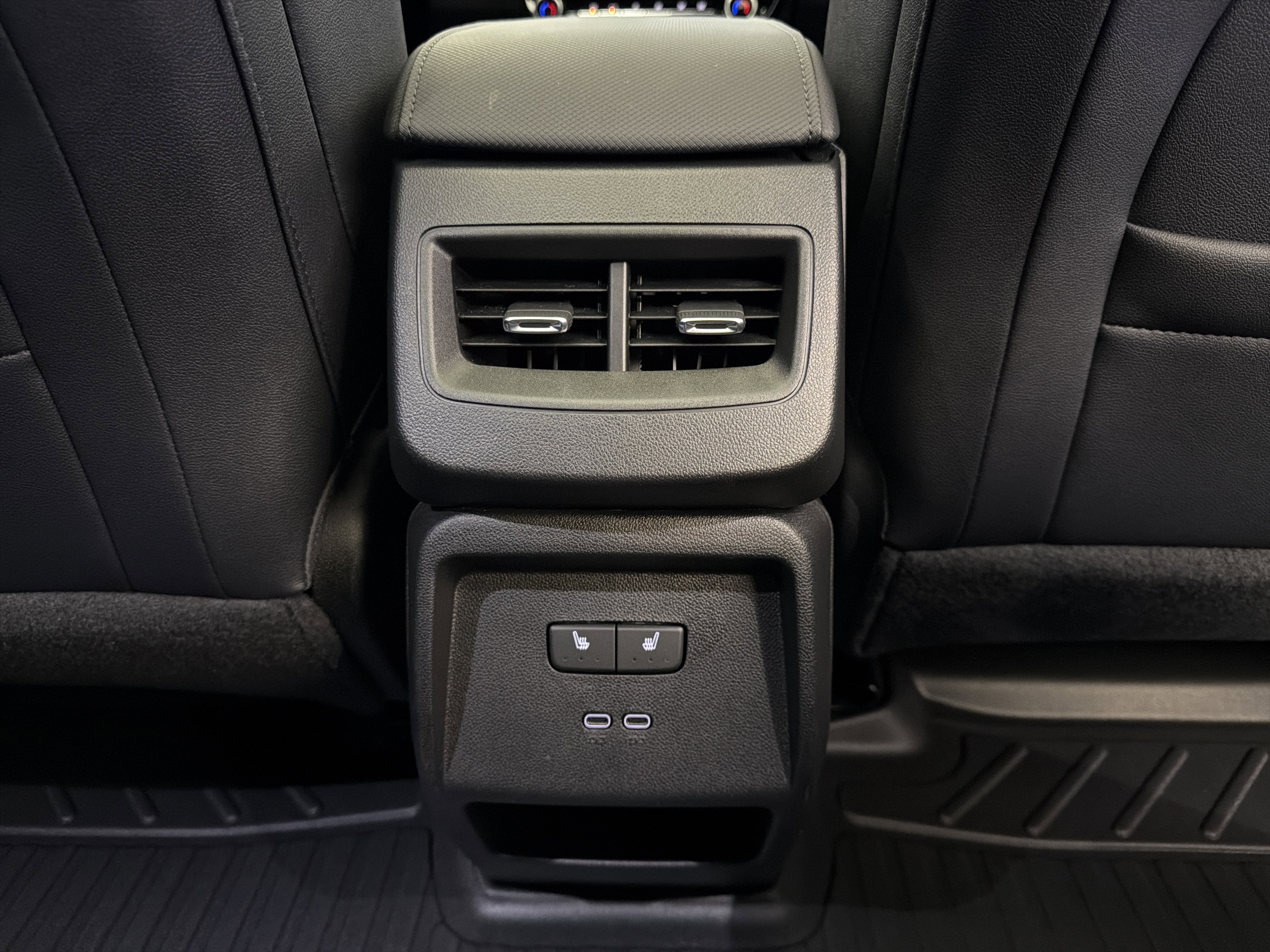 Used 2025 Chevrolet Equinox EV RS w/ Convenience Package II FWD image 28