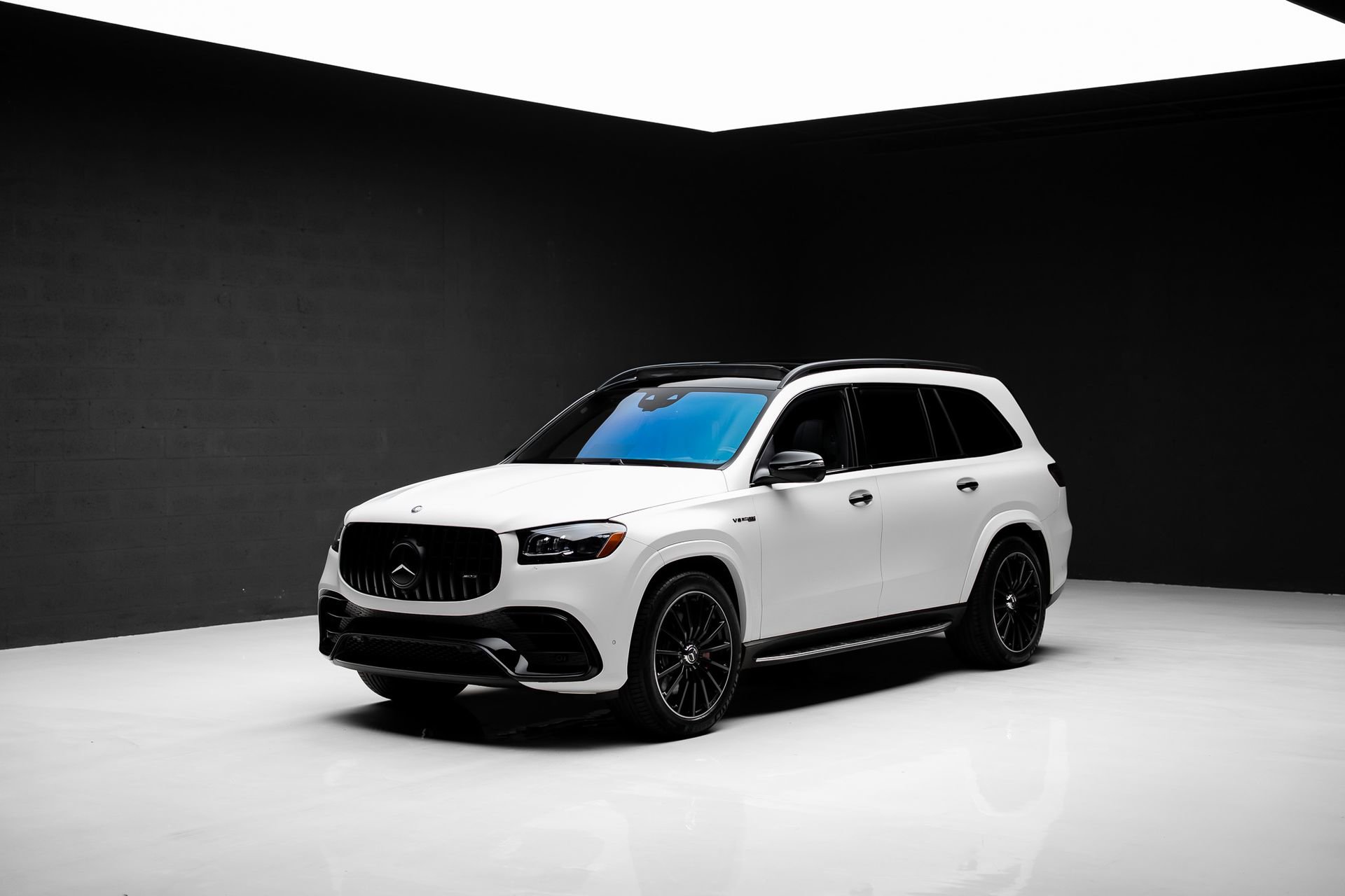 Used 2024 Mercedes-Benz GLS 63 AMG 4MATIC image 4