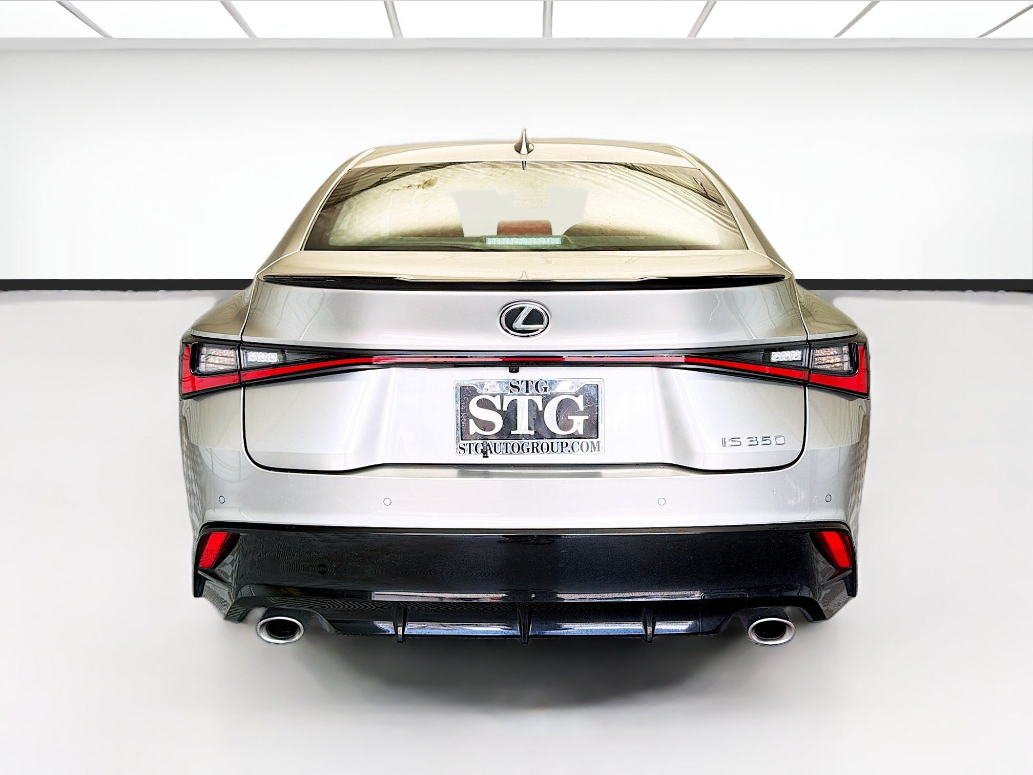 Used 2023 Lexus IS 350 F Sport w/ Accessory Package 2 RWD image 5