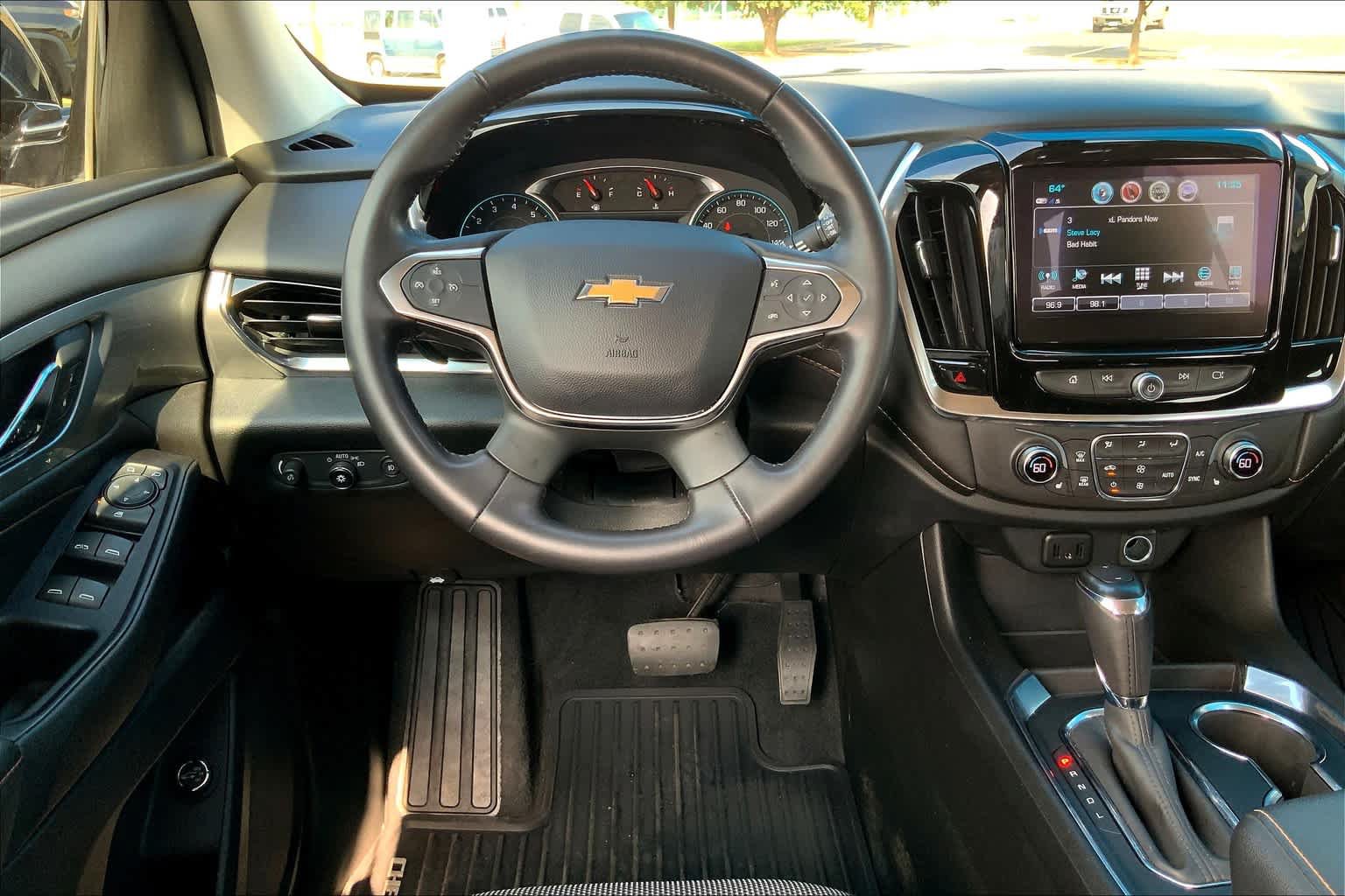 Used 2019 Chevrolet Traverse LT FWD image 5