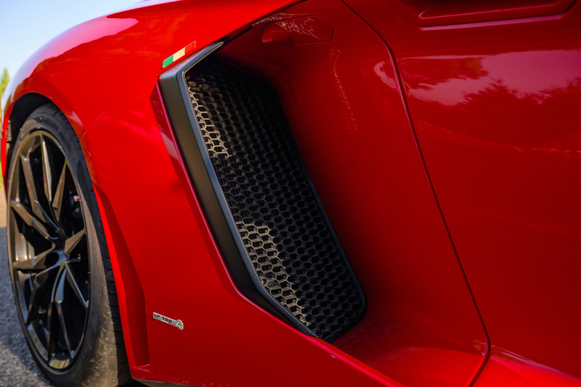 Used 2013 Lamborghini Aventador LP 700-4 image 51