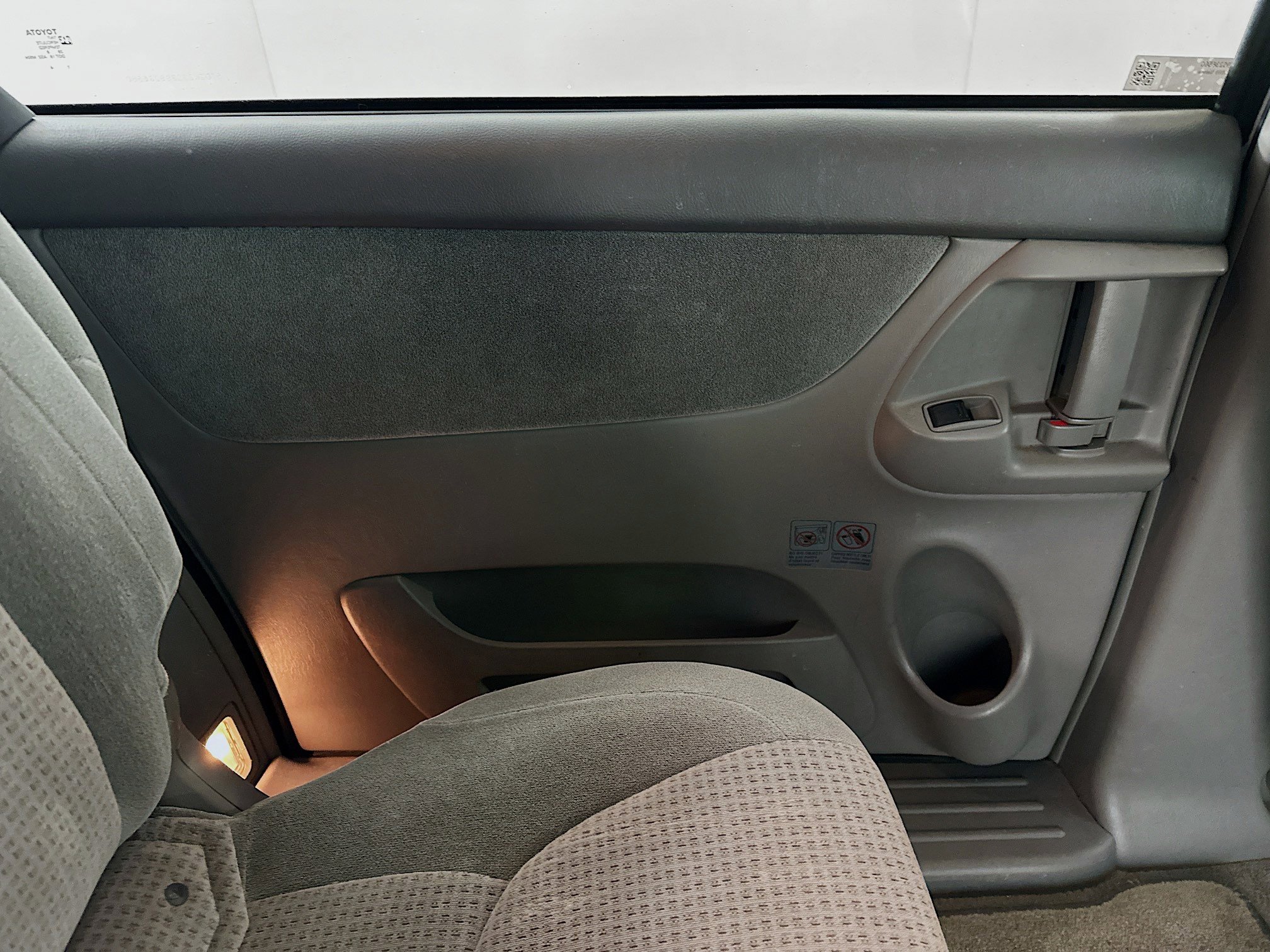 Used 2009 Toyota Sienna CE FWD image 24
