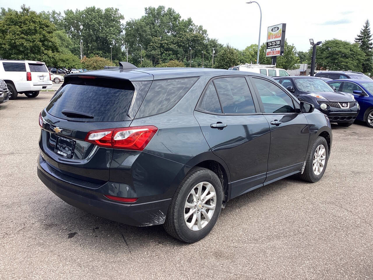 Used 2020 Chevrolet Equinox LS image 6