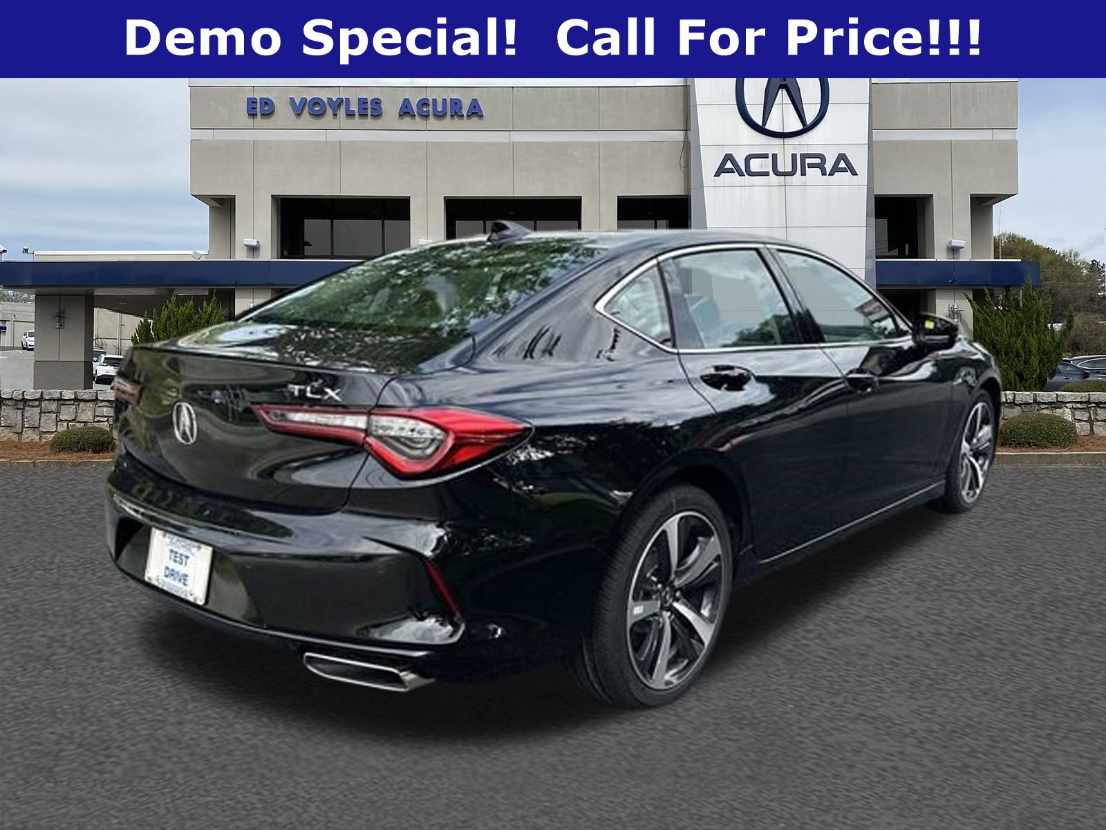 Used 2025 Acura TLX w/ Technology Package FWD image 5