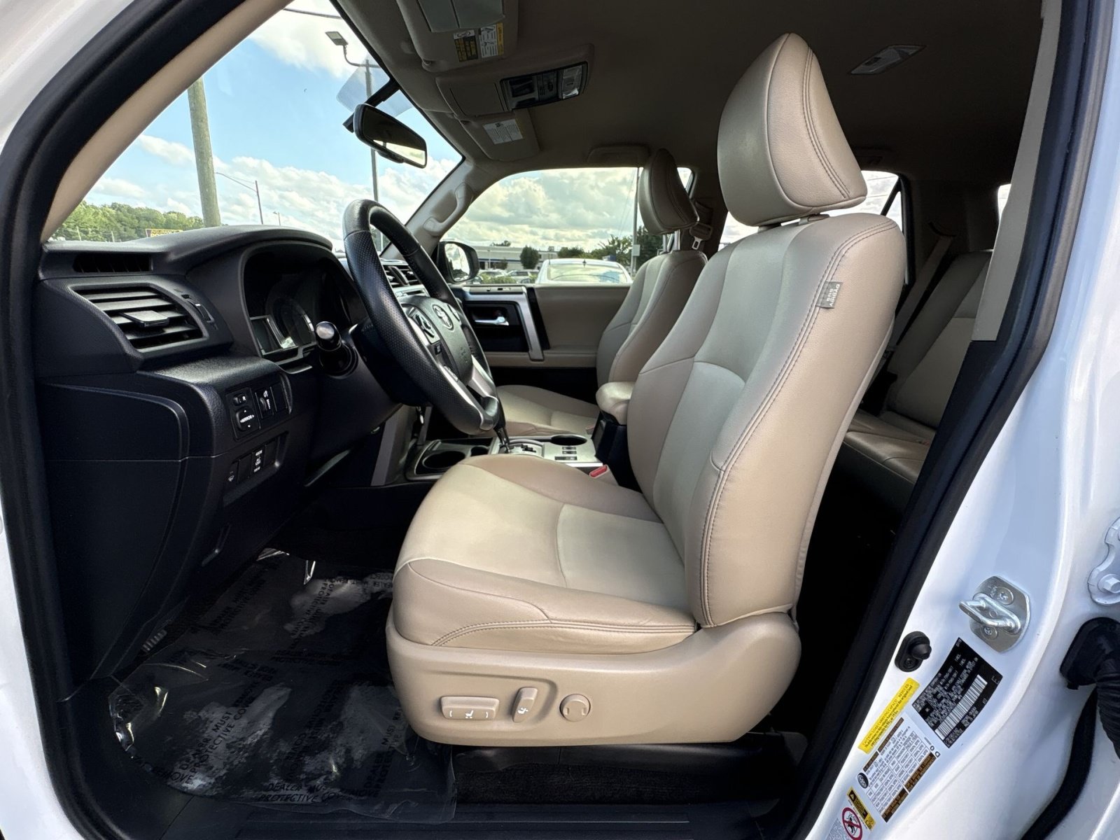 Used 2018 Toyota 4Runner SR5 Premium RWD image 13