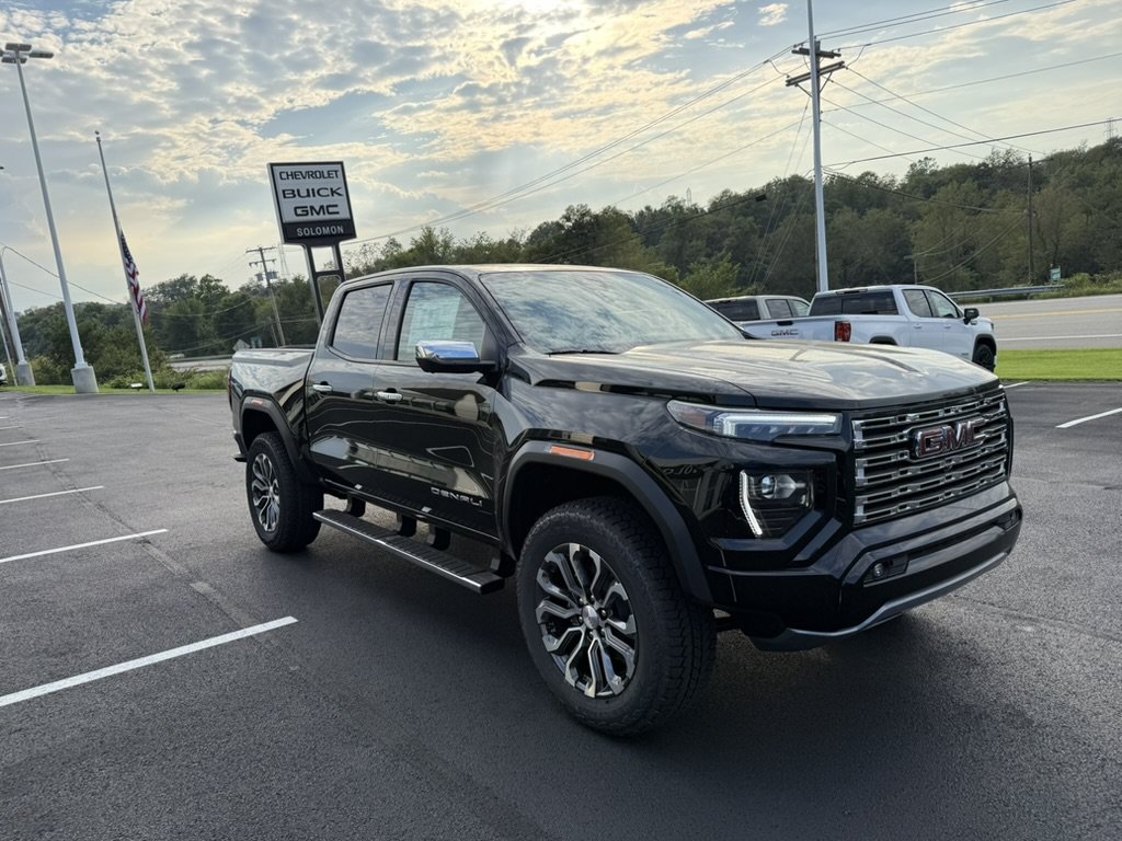 New 2026 GMC Canyon Denali AWD/4WD image 7