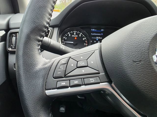 Used 2021 Nissan Rogue Sport SV image 24