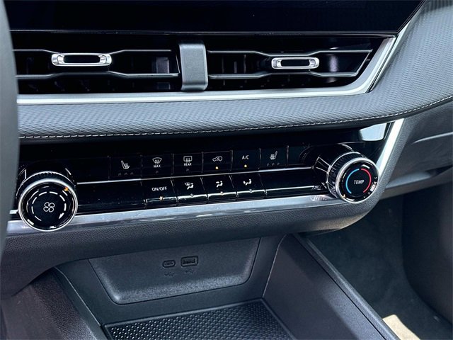 New 2026 Chevrolet Equinox LT image 13